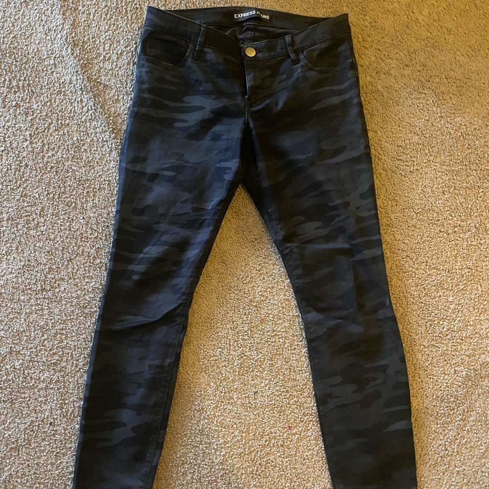 black express camo pants